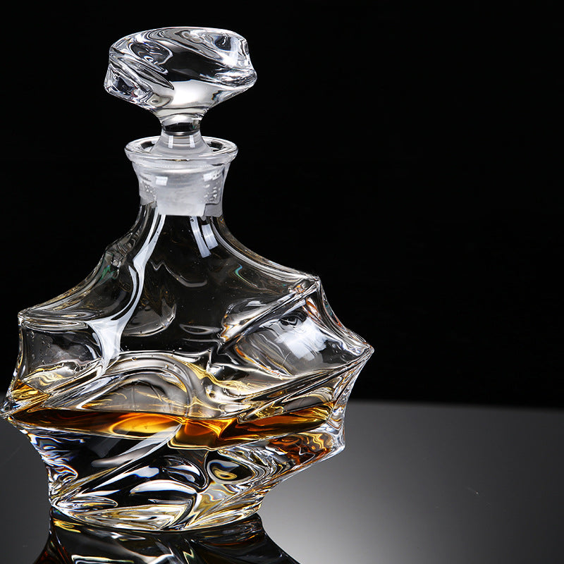 Luxury Avant-Garde Crystal Glass Whiskey Decanter