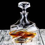 Luxury Avant-Garde Crystal Glass Whiskey Decanter
